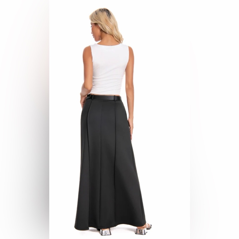 Elegant Black Maxi Skirt - Picture 4 of 5